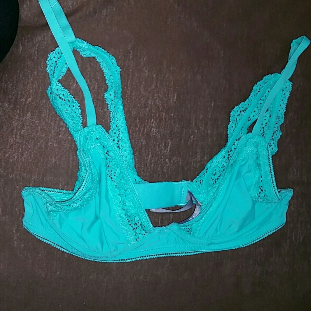 No pad bralette